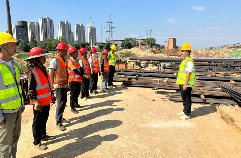 南昌市政建設集團95后安全員譜寫一線安全“主旋律” 南昌市政建設集團95后安全員譜寫一線安全“主旋律”